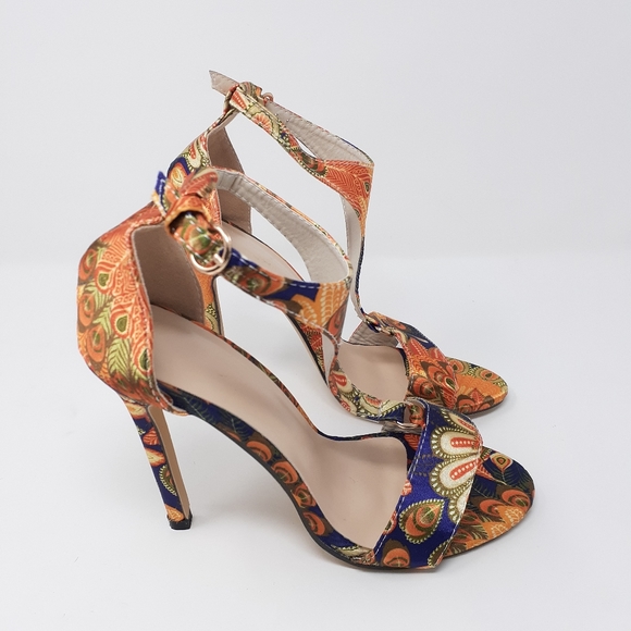 Peackcock Feather Heels NWO - Picture 5 of 9